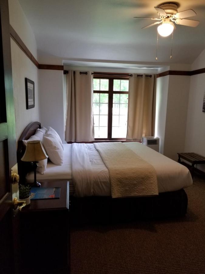 Maxwelton Braes Lodge & Golf Course Baileys Harbor Exterior foto